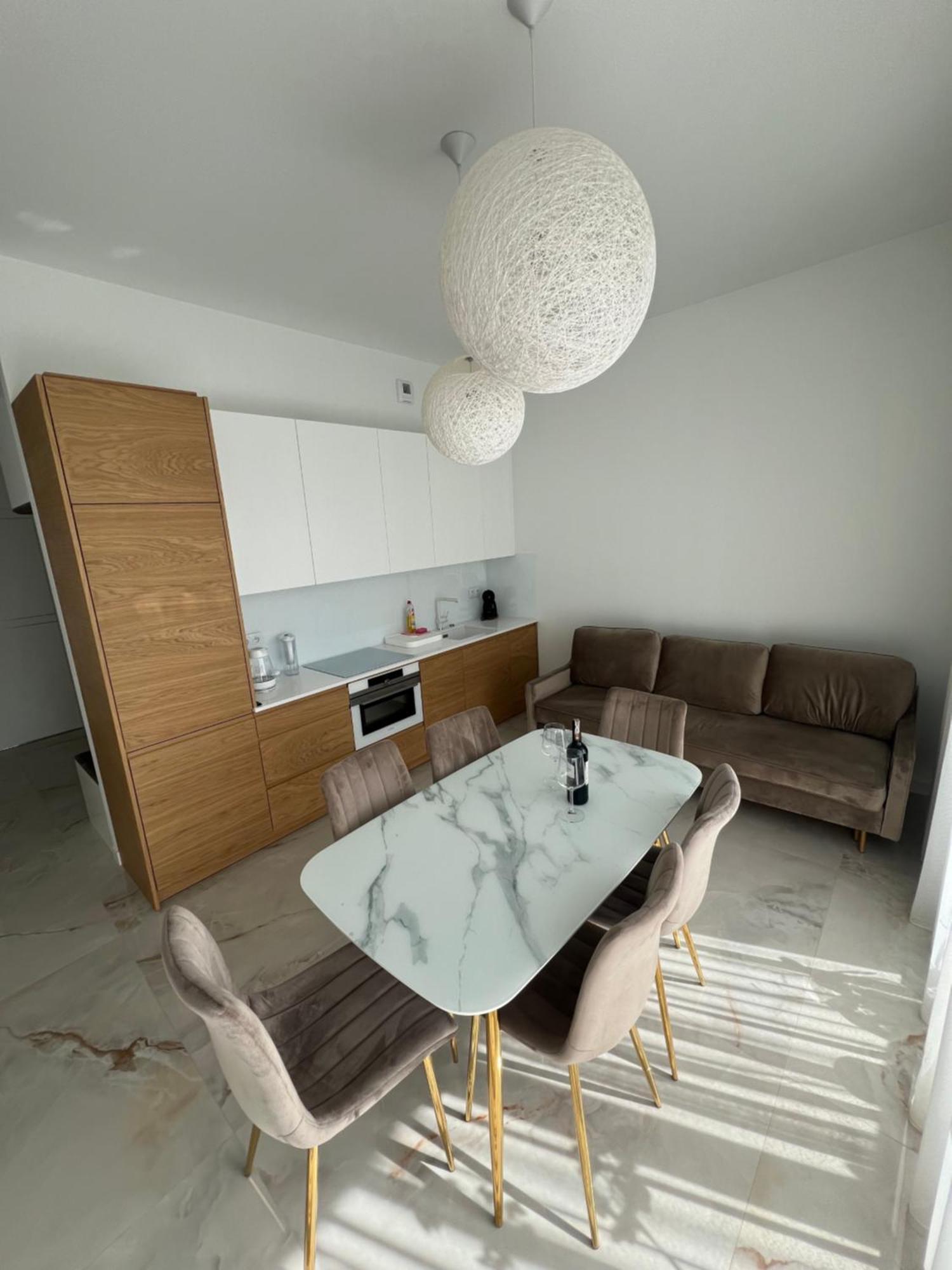 White & Gold Apartment Dziwnów